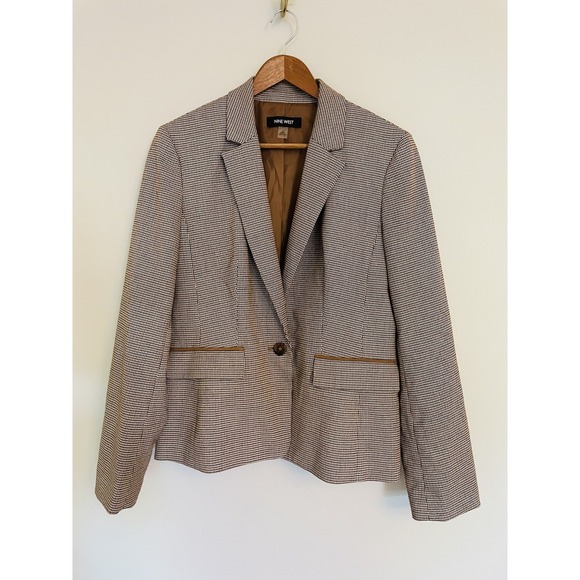 Nine West Jackets & Blazers - Nine West Houndstooth Blazer. Size 6. Suede Elbow Patches. Heritage. Classic.